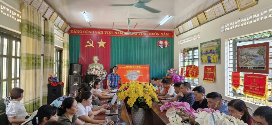 Chi bộ Trường PTDTBT TH&THCS Suối Lư tổ chức sinh hoạt thường kỳ tháng 8 năm 2026